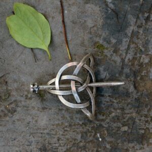 Triquetra<br> Wikinger Fibel