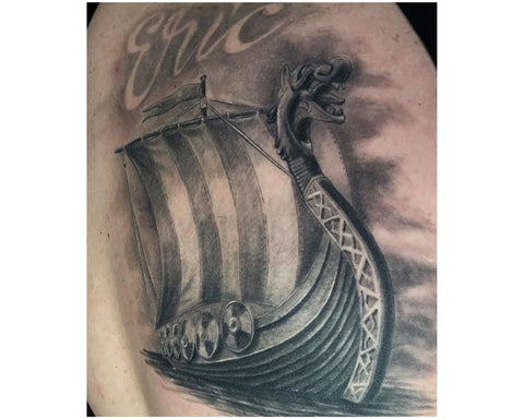 Wikingerschiff Tattoo